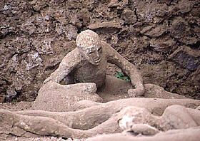 Pompeii: the victim casts